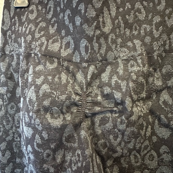 Adapt animal Gymshark leggings - Picture 4 of 5